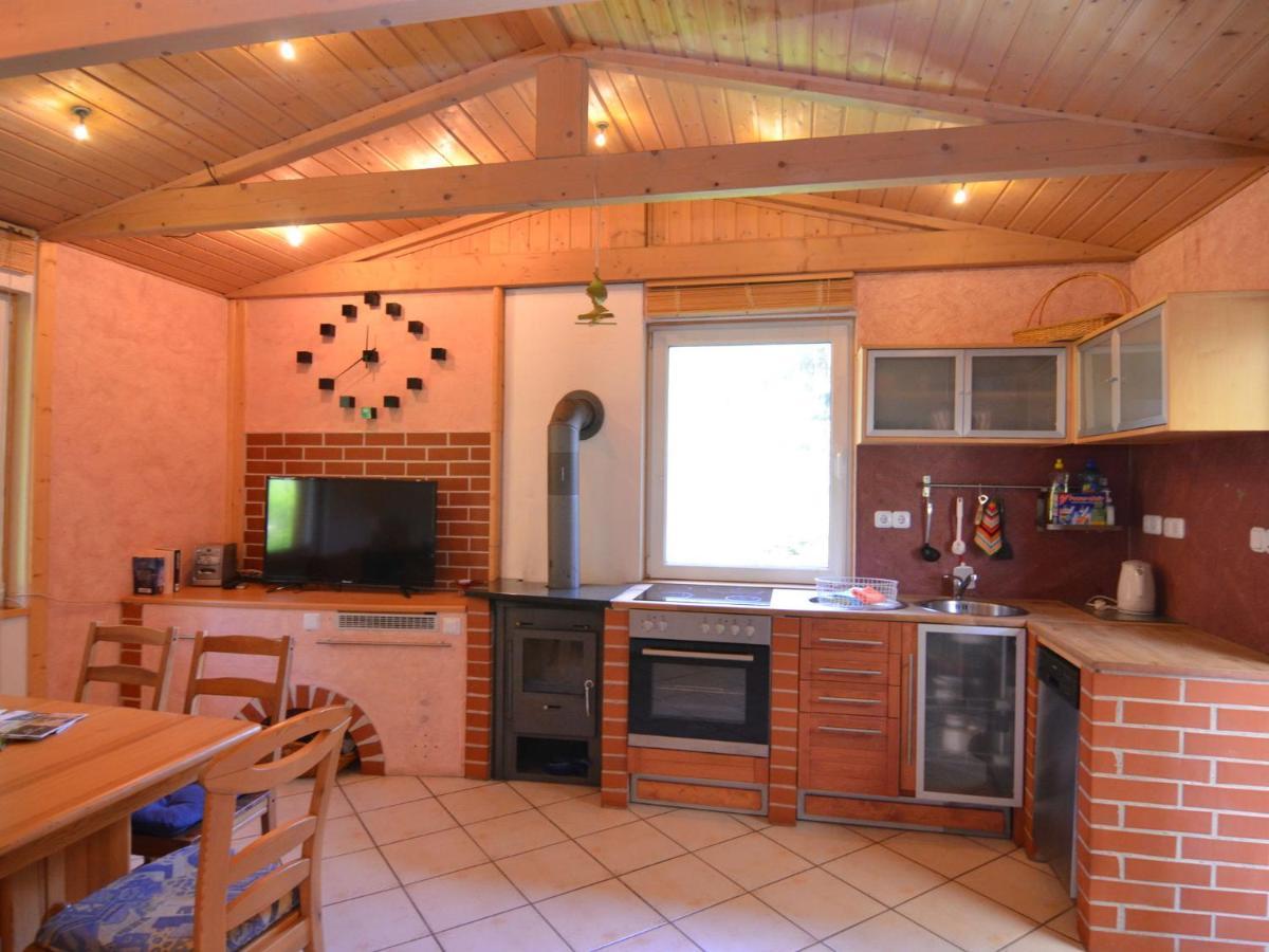 Beautiful Holiday Home With Covered Veranda Фрідріхрода Екстер'єр фото
